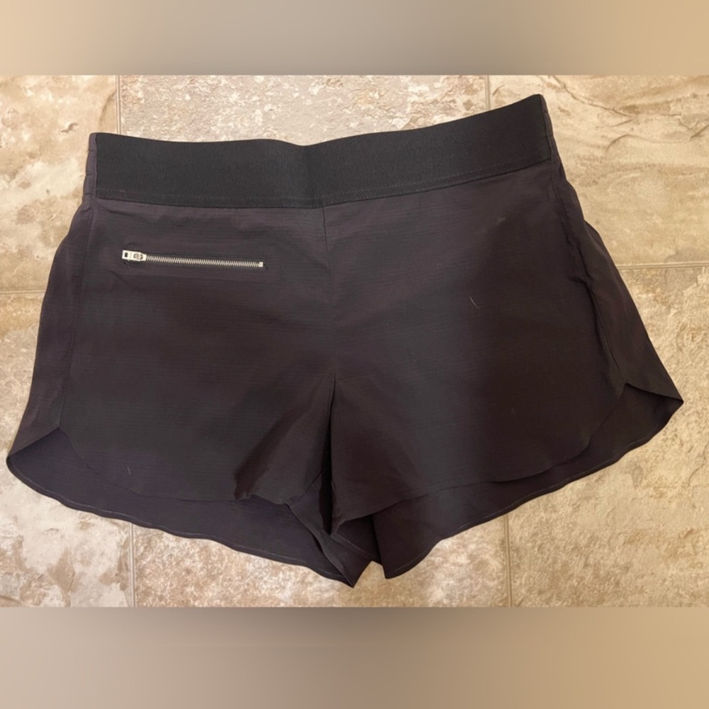 Athleta Women's Black Athletic Shorts